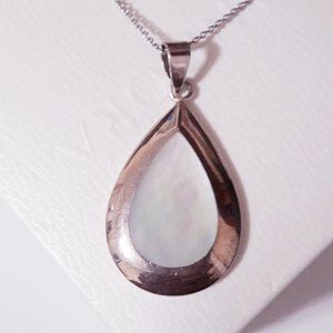 Oval white glass pendant